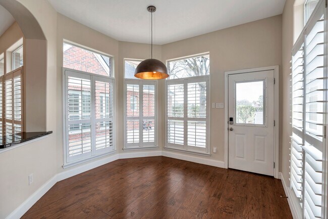 Foto del edificio - 2315 Blue Water Bay Dr