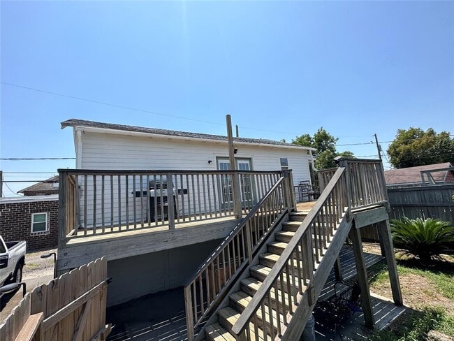 Building Photo - 4511 Avenue R 1/2 Rear