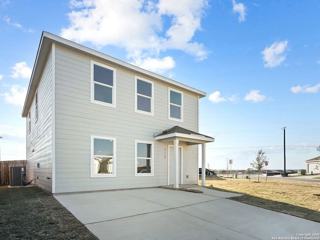 Photo - 910 Stricker Path House