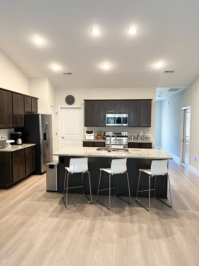 Foto del edificio - 137 Gray Wolf Wy