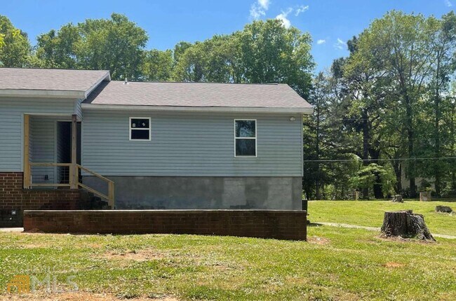 Building Photo - 6252 West Ave