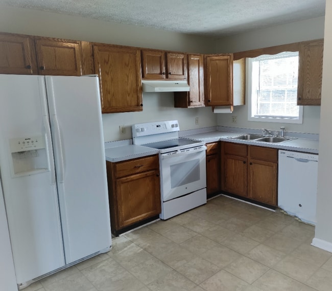 Building Photo - 2189 Jeffress Rd