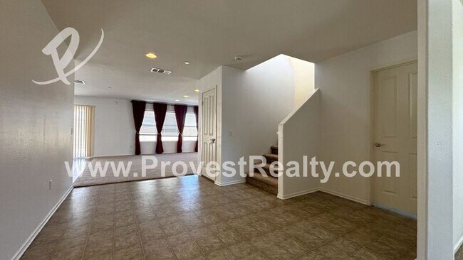 Foto del edificio - 15916 Opal Mountain Pl