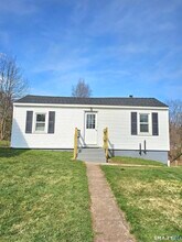 Building Photo - 2071 Middletown Ave