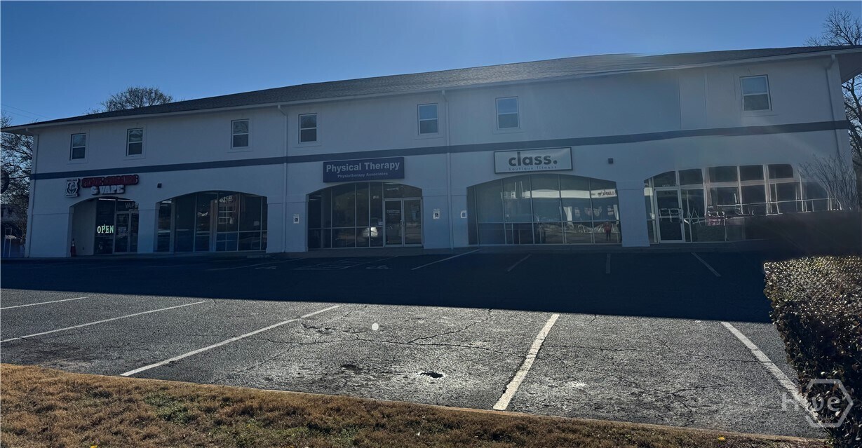 Building Photo - 723 Baxter St