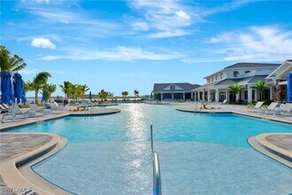 Building Photo - 19200 Aqua Shore Dr