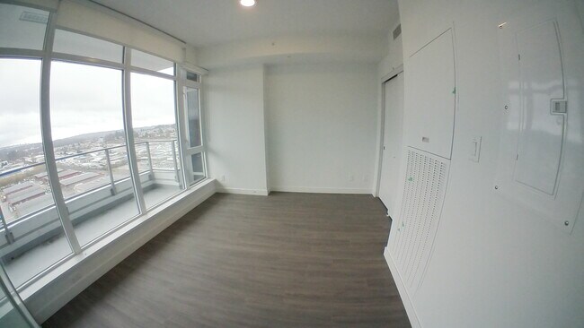 Photo du bâtiment - 2351 Beta Ave