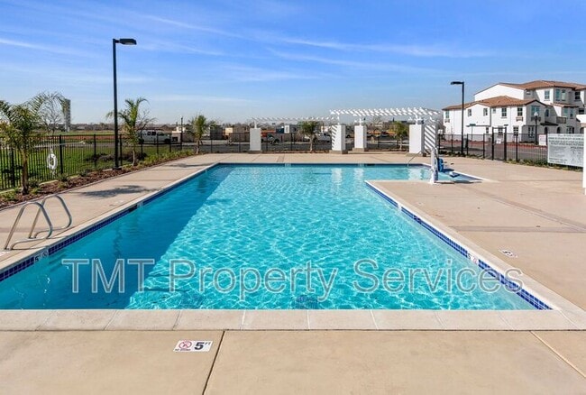 Building Photo - 4439 Rhone Walk