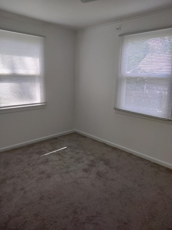 Building Photo - 519 Kenbrook Dr