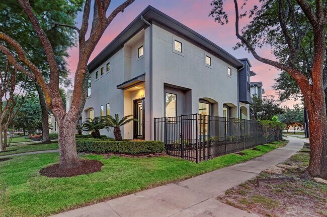 Foto del edificio - 3935 Riley St