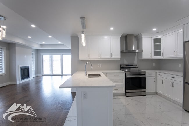 Photo du bâtiment - 77 Bordeaux Pl