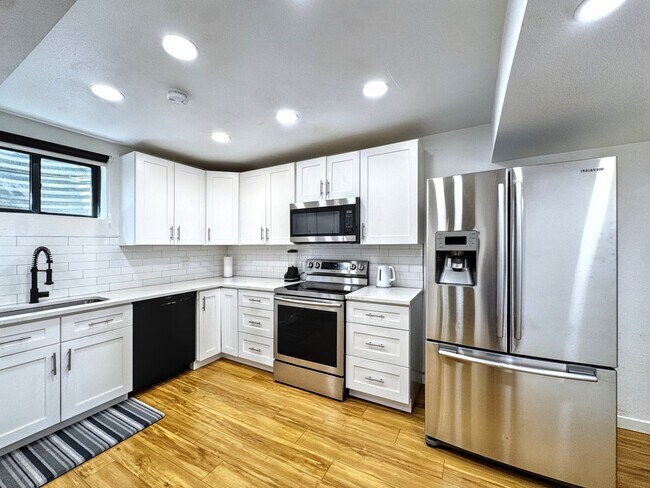Foto del edificio - 2454 Irving St