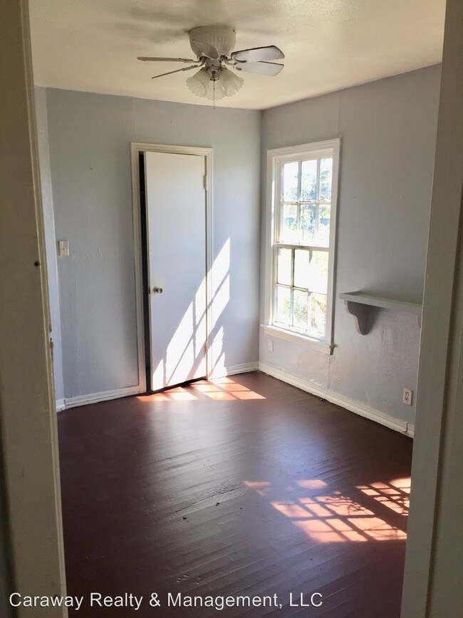 Foto del edificio - 3 br, 1 bath House - 2421 Corol