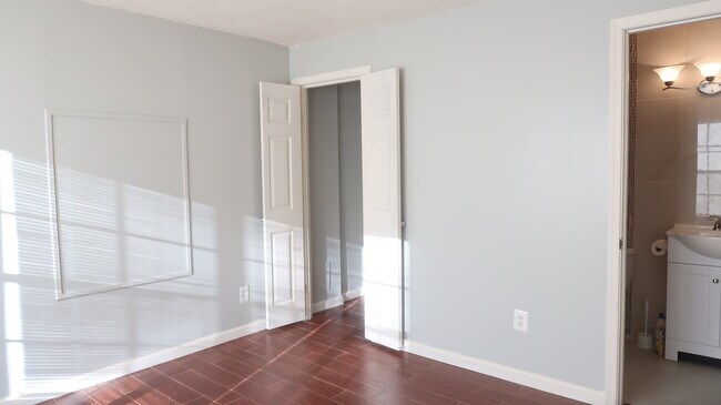 Building Photo - 2513 Ambling Cir