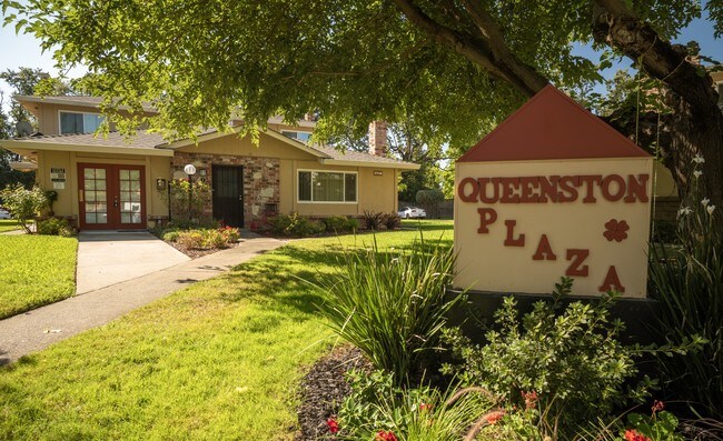 Foto del edificio - Queenston Plaza Apartments
