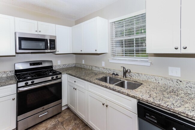 Building Photo - 182 Regency Park Dr