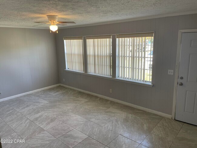 Foto del edificio - 1510 Clay Ave