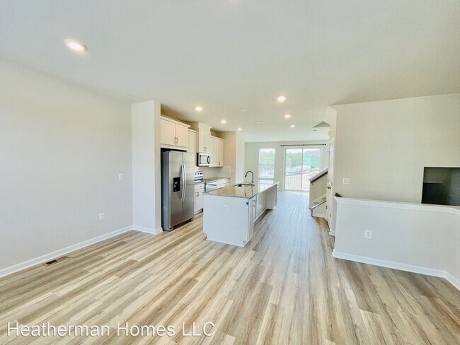 Foto del edificio - 3 br, 2.5 bath House - 162 Whitson Woods P...