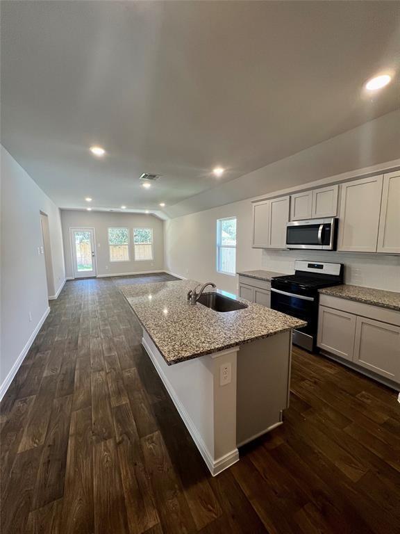 Building Photo - 1337 Camden Ln