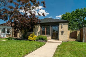Building Photo - 2537 Willow St