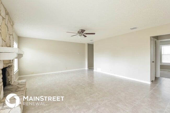 Foto del edificio - 7110 Ridge Port Dr