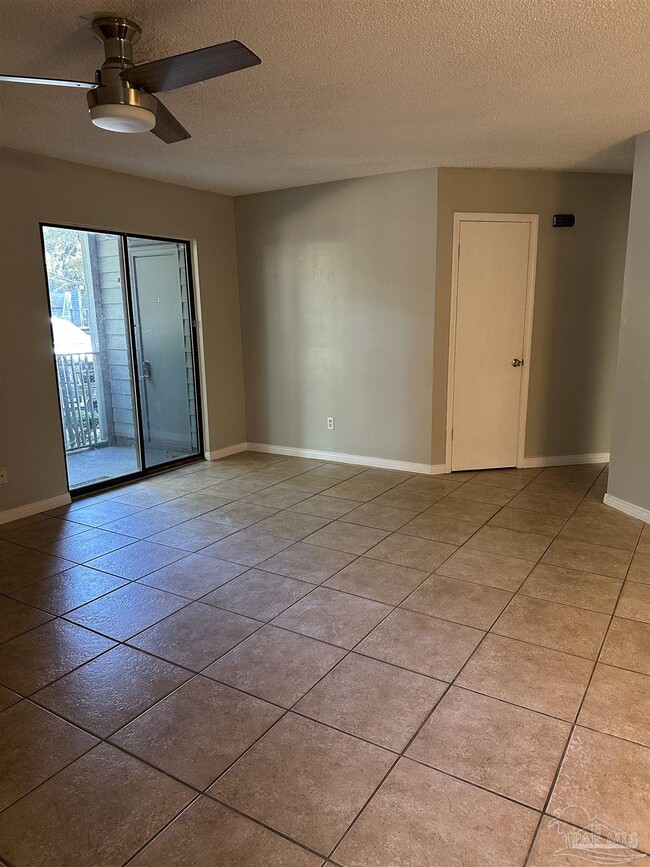 Building Photo - 7225 W Fairfield Dr