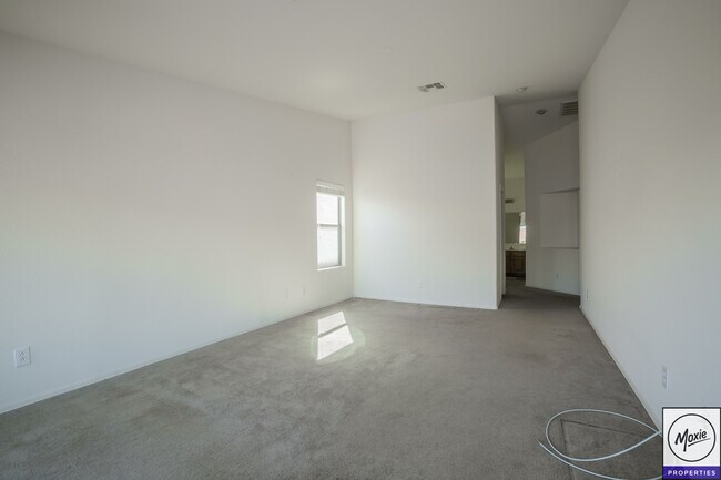 Building Photo - 25550 W Beth Dr