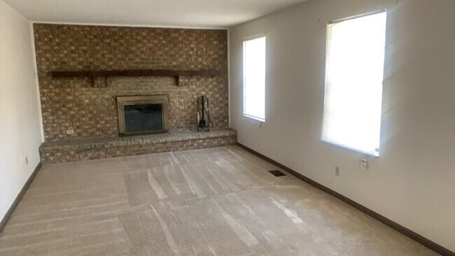 Foto del edificio - 1447 Minstrel Dr