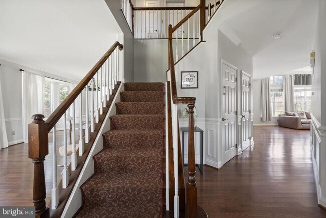 Building Photo - 608 Talmadge Ct SE