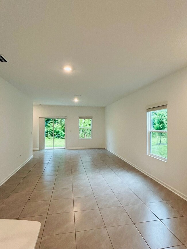 Building Photo - 50 Playa de Luna Ln
