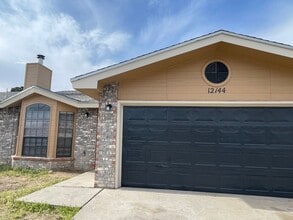Building Photo - 12144 Blue Quail Ave