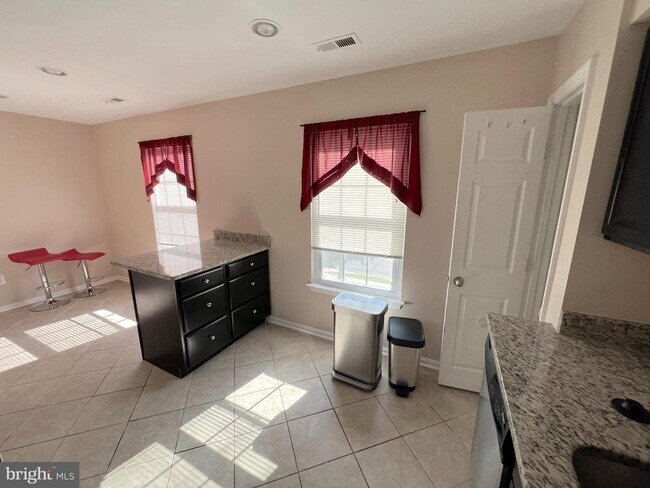 Foto del edificio - 4609 Captain Covington Pl