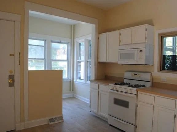 Photo - 1847 W Byron St (Chicago, IL)