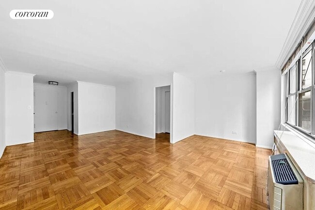 Building Photo - 209 E 56th St