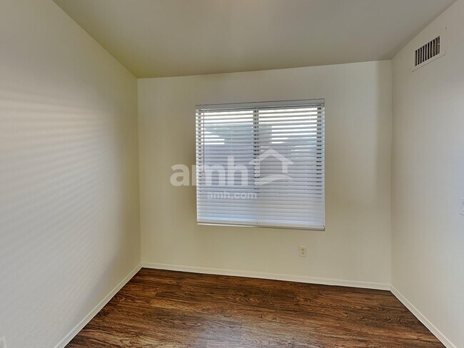 Foto del edificio - 14908 N 125th Ln