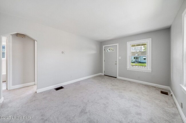 Building Photo - 3319 Vetter Ave