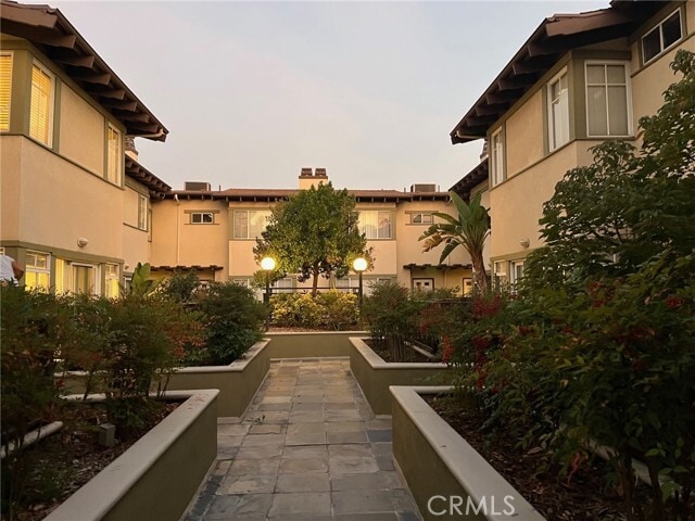 Foto del edificio - 38 N Bonnie Ave