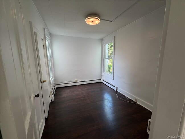 Building Photo - 29 Delano St