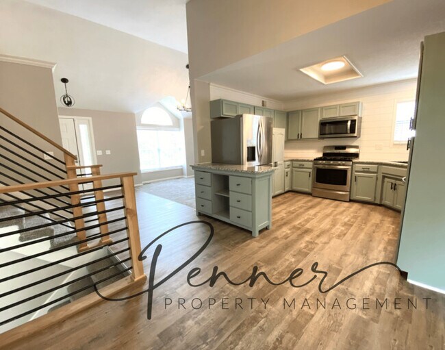 Building Photo - 2207 Cherokee Dr