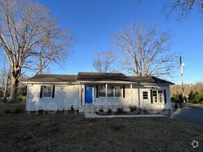 Building Photo - 1130 Ledford Mill Rd