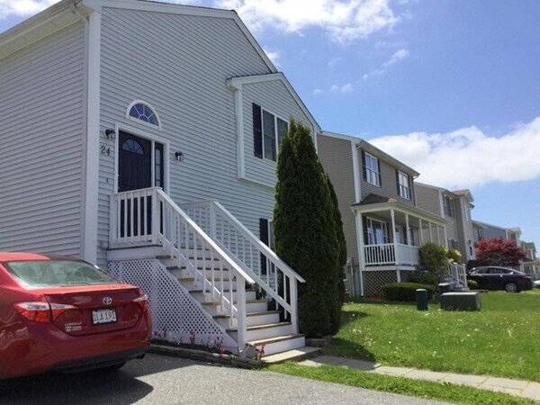 Building Photo - 24 Evelyn's Way