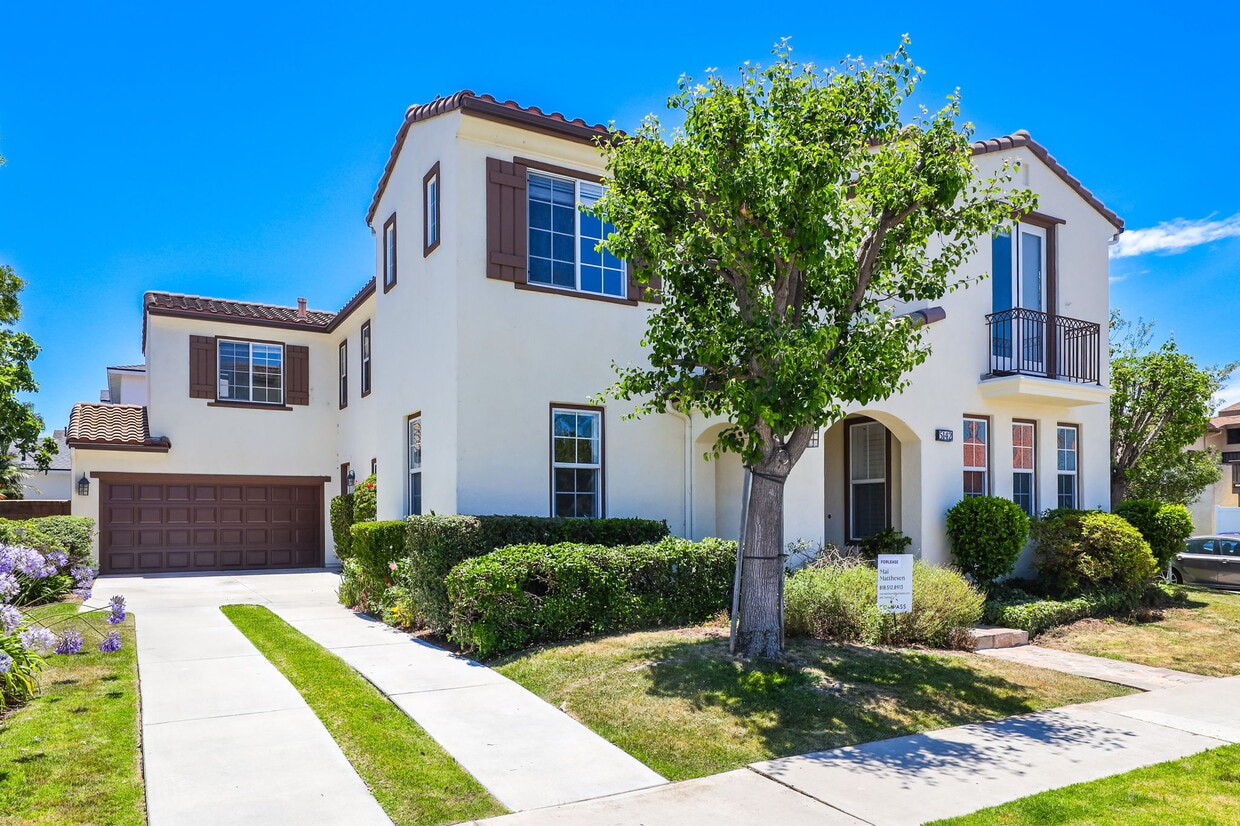 ¡1,5 millas hasta el océano! - 5142 Pearce Dr