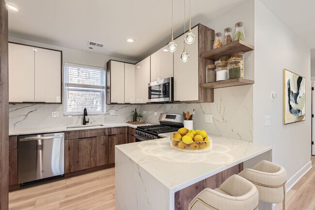 Foto del edificio - 5025 N Rockwell St