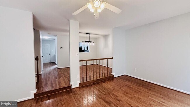 Building Photo - 13042 Hunterbrook Dr