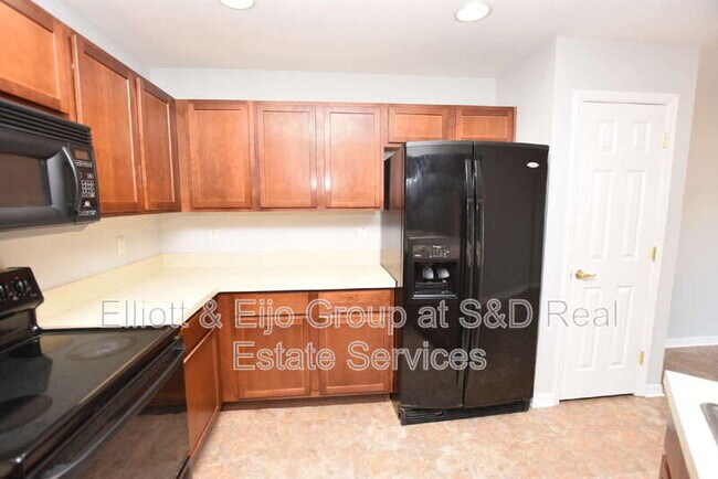 Building Photo - 1615 Laurel Meadows Dr