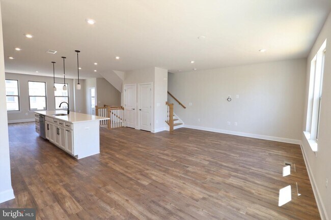 Building Photo - 9808 Ames Dr