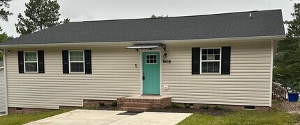 Building Photo - 905 Ardmore Dr