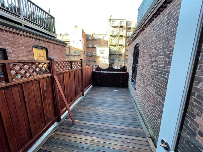 Foto del edificio - 437 Marlborough St