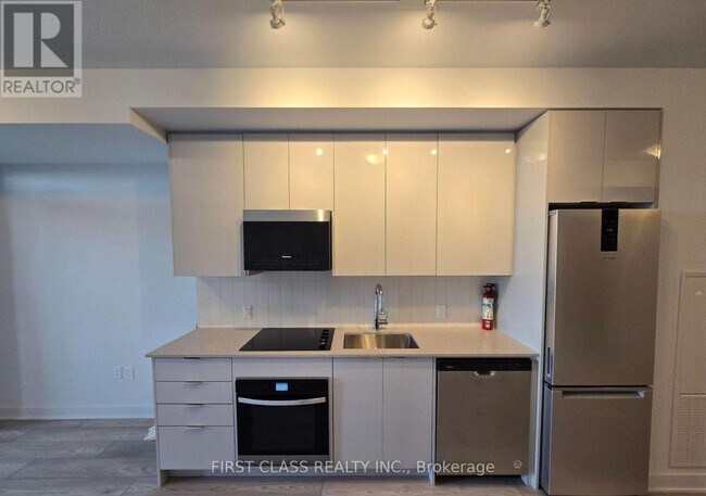 Photo du bâtiment - 2920 Hwy 7