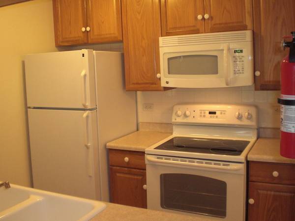 Building Photo - 125 Glengarry Dr